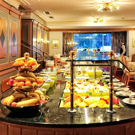 Hotel Heart Arlberg 4*