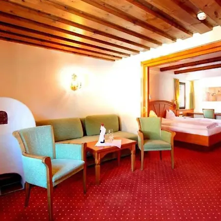Hotel Heart Arlberg 4*