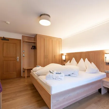 Heart Arlberg Отель Санкт-Антон-ам-Арльберг