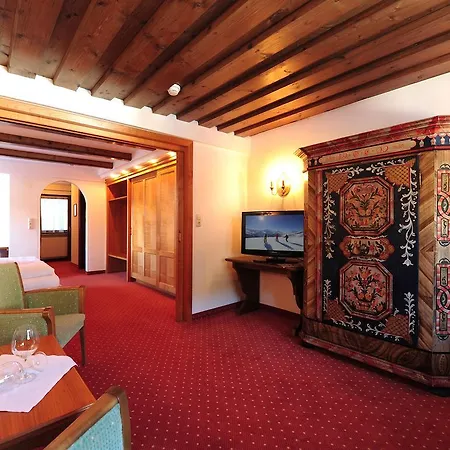 Hotel Heart Arlberg 4*